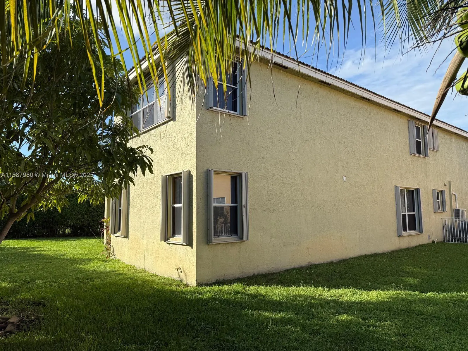 1942 SW 156th Ave