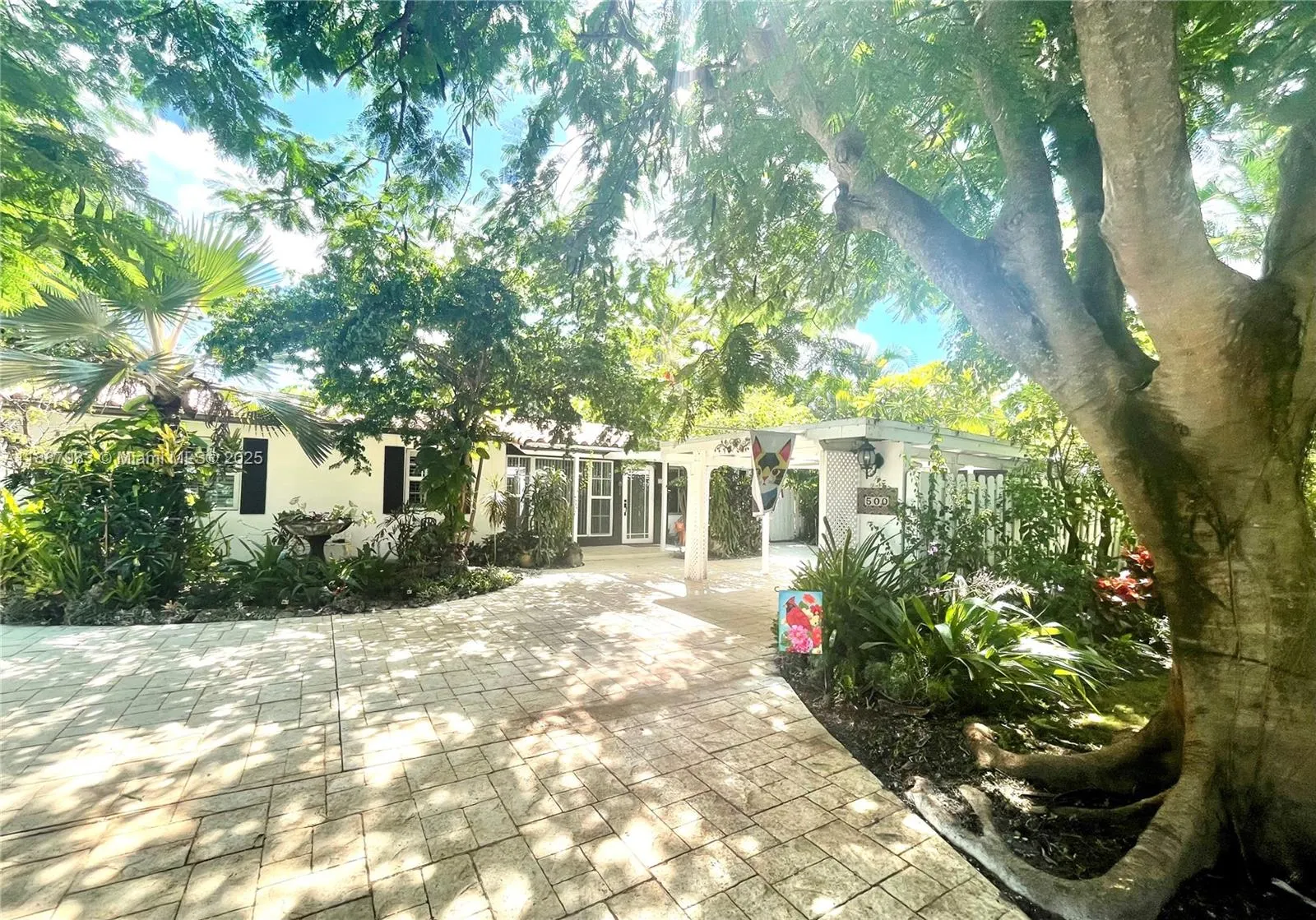 500 NE 27th Dr, #0
