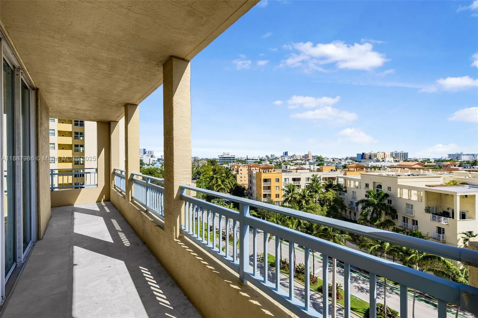 90 Alton Rd, #811