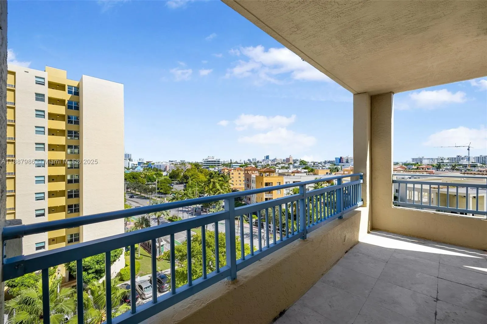 90 Alton Rd, #811