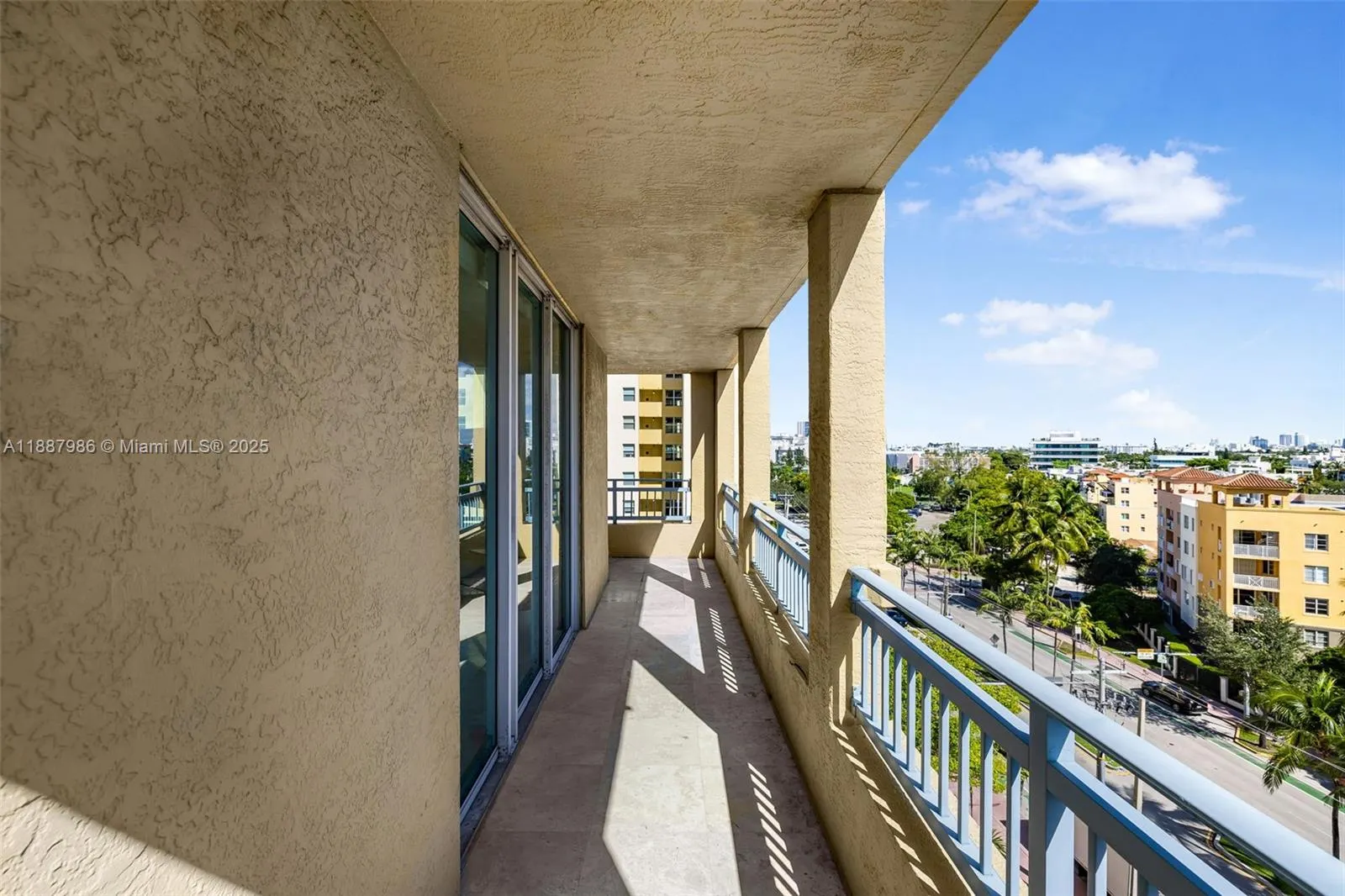 90 Alton Rd, #811