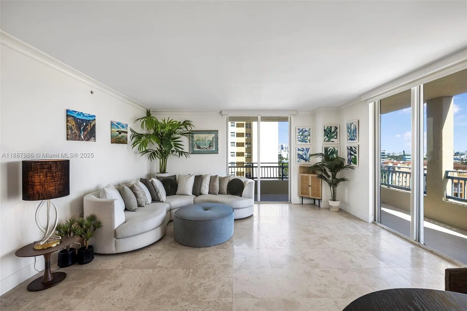 90 Alton Rd, #811