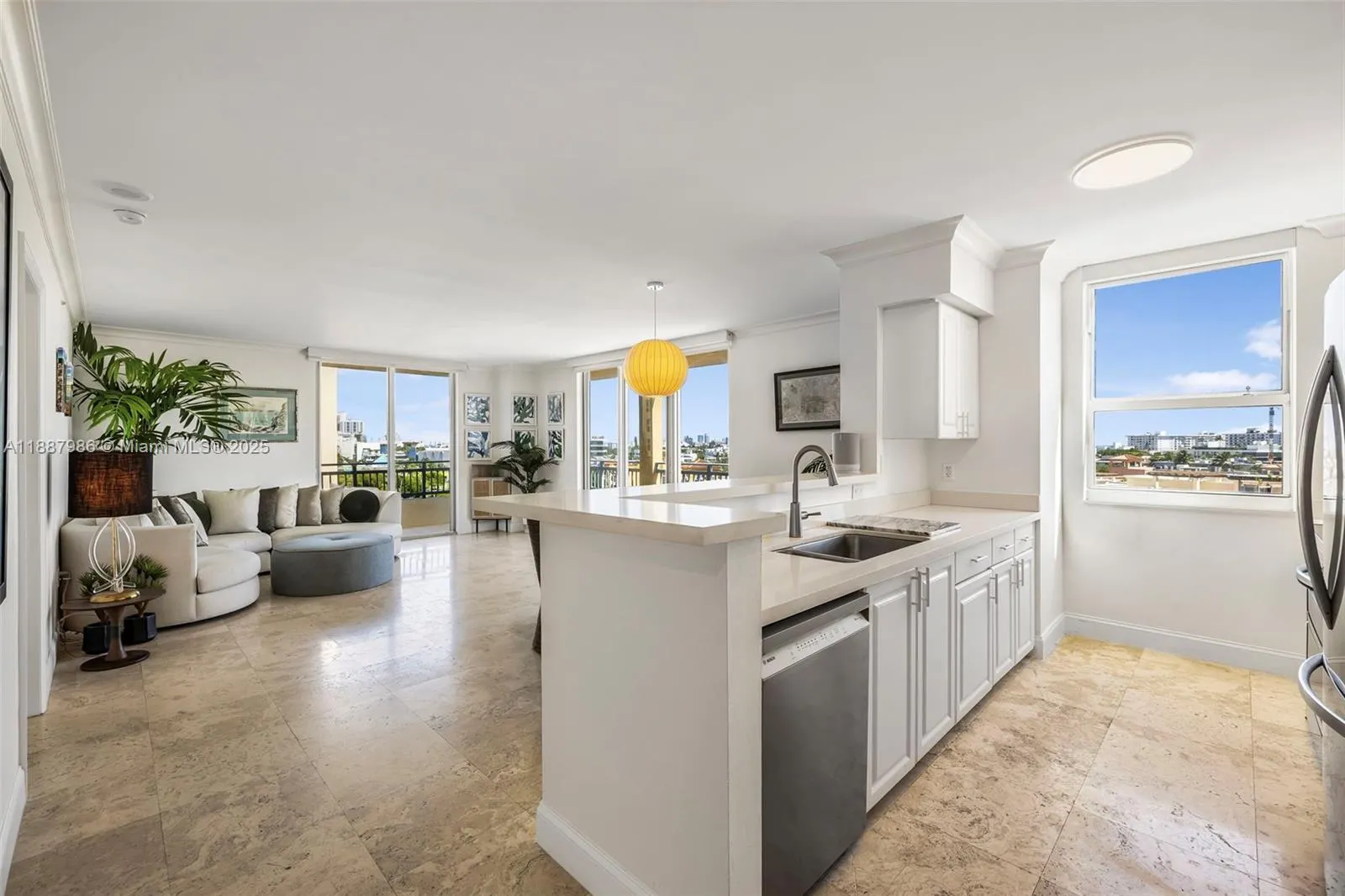 90 Alton Rd, #811