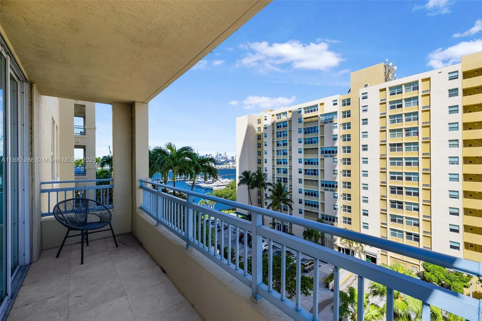 90 Alton Rd, #811