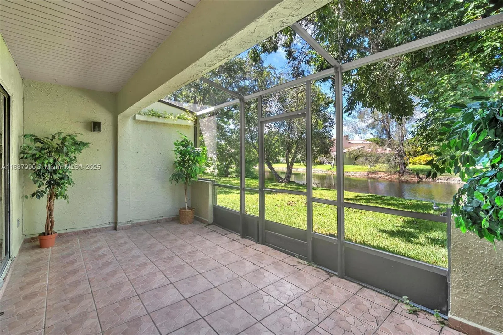 3825 Estepona Ave, #11D5