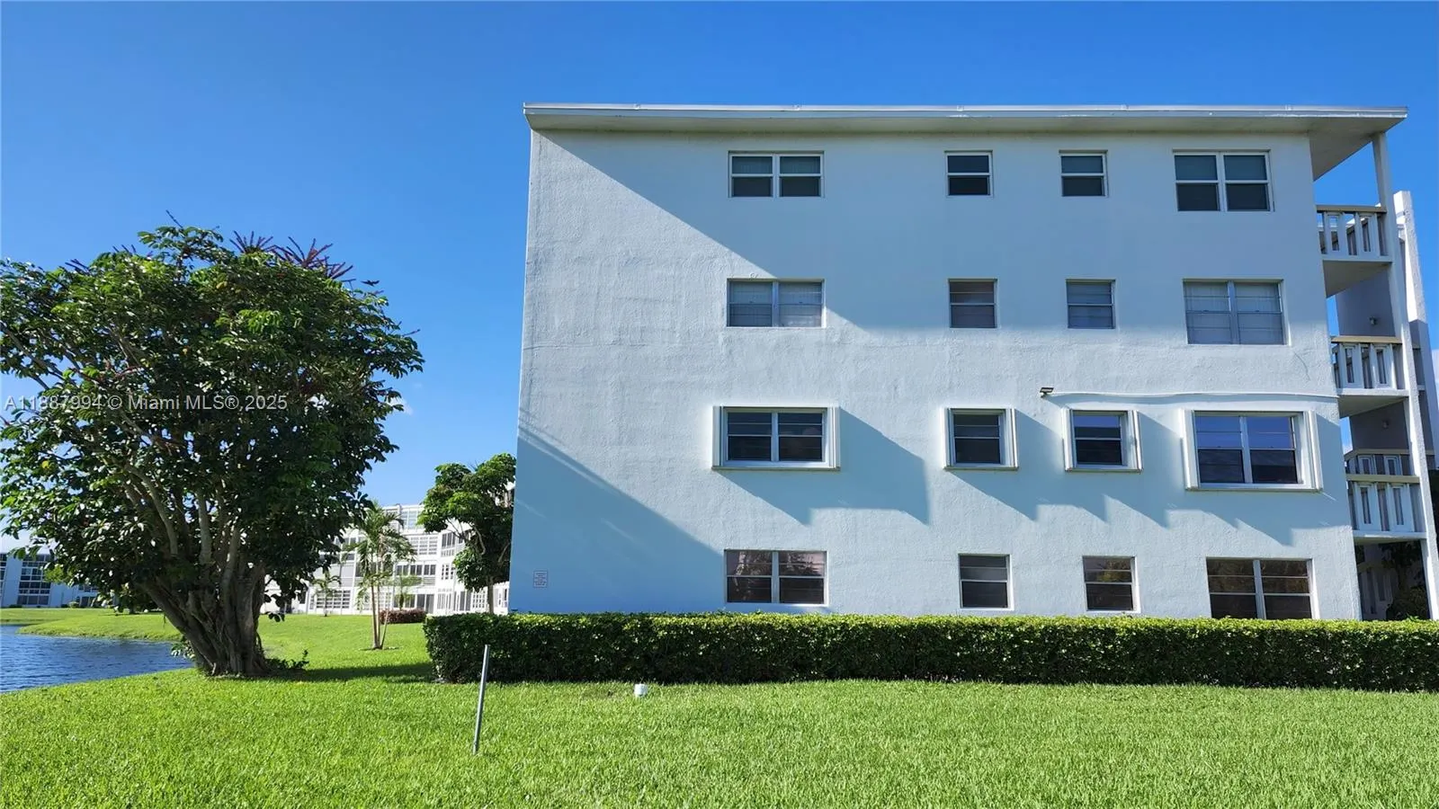2079 Harwood F, #2079