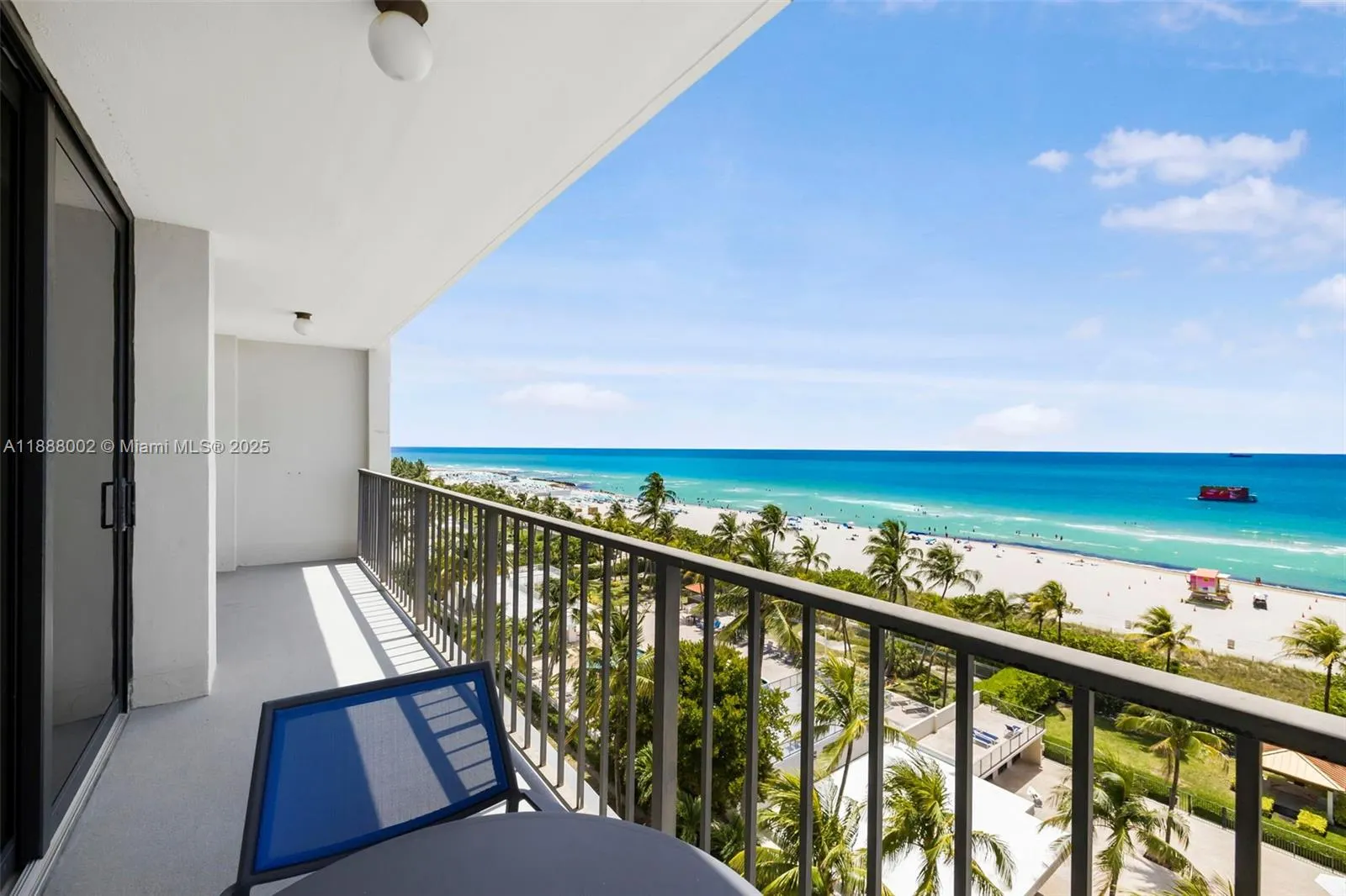 2625 Collins Ave, #907