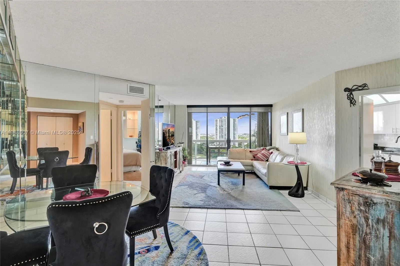 20185 E Country Club Dr, #1409