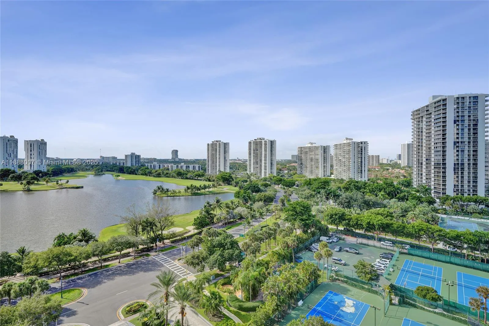 20185 E Country Club Dr, #1409