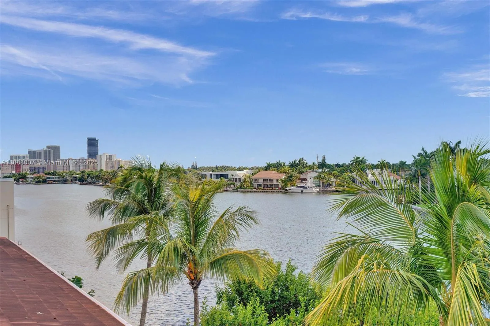 20185 E Country Club Dr, #1409