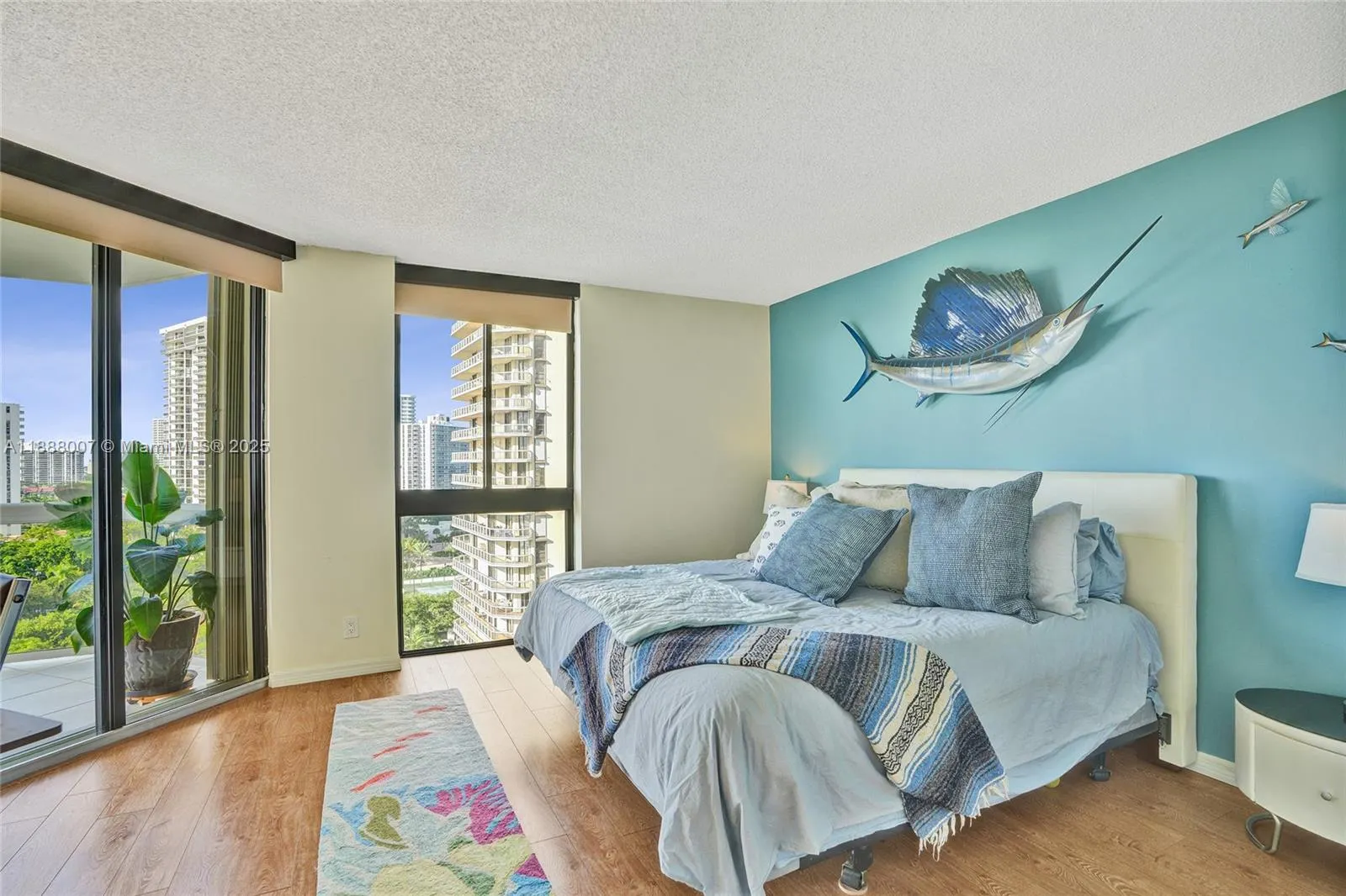 20185 E Country Club Dr, #1409