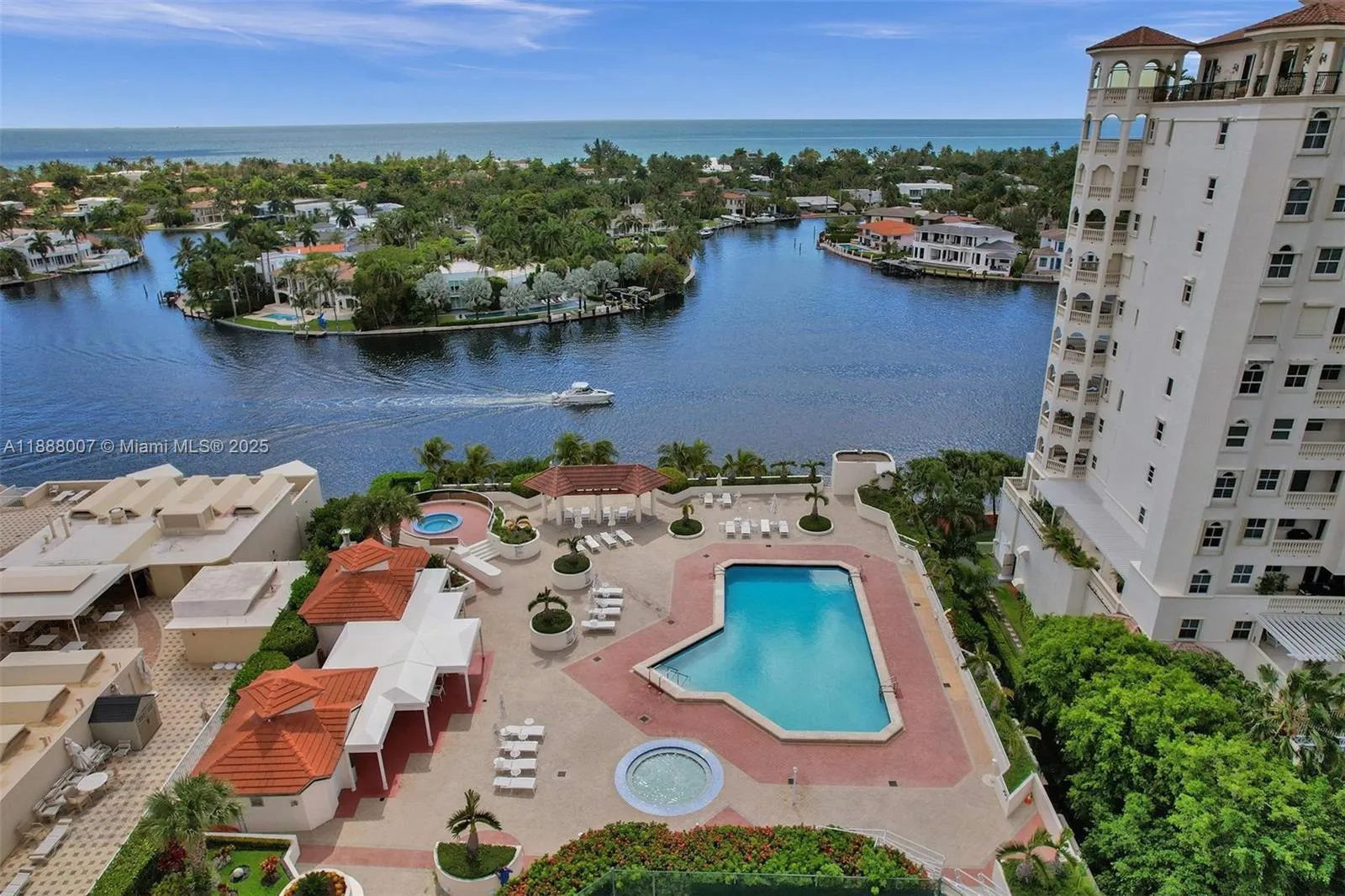 20185 E Country Club Dr, #1409