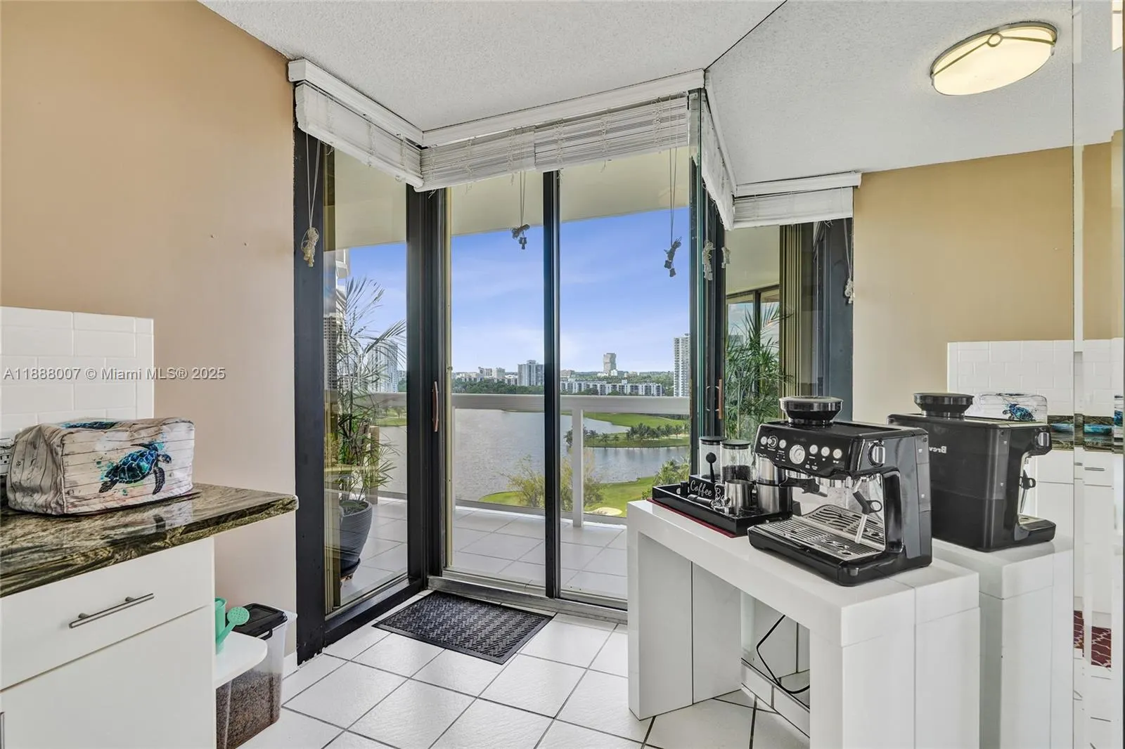 20185 E Country Club Dr, #1409