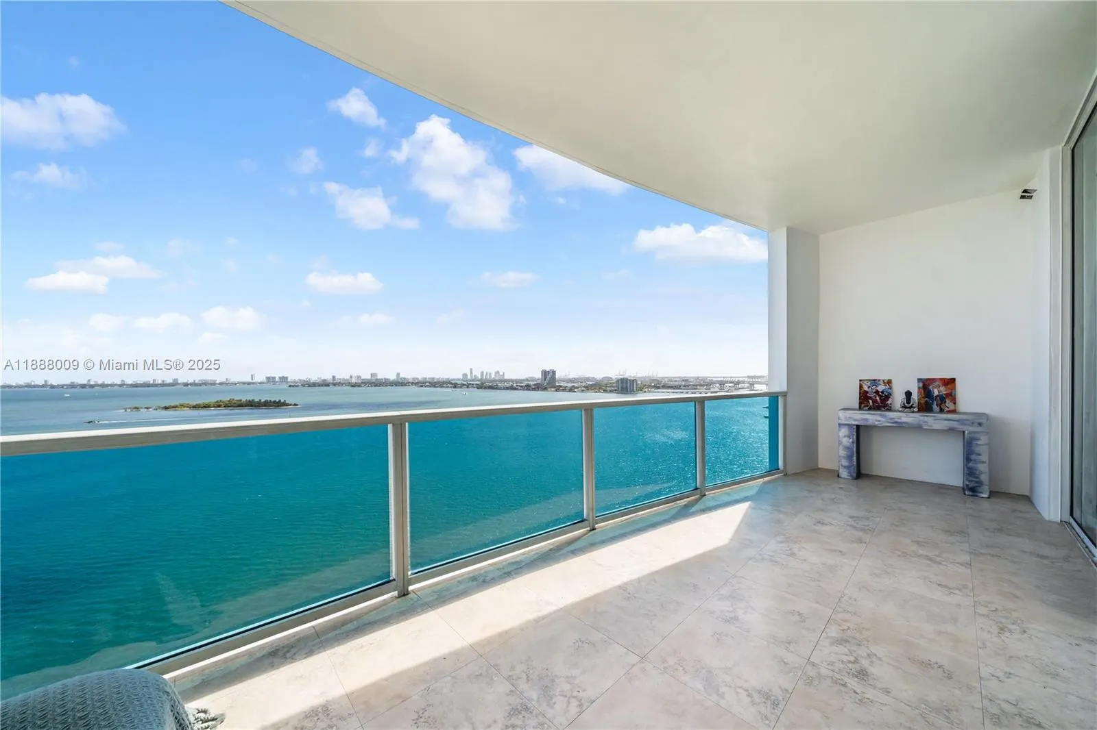 725 NE 22nd St, #16B