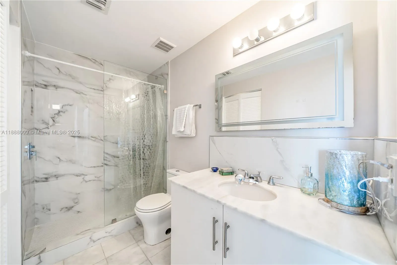 725 NE 22nd St, #16B