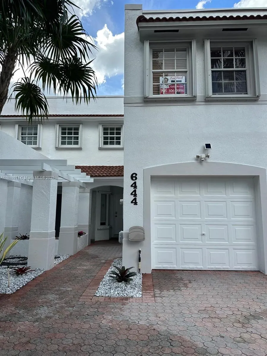 6444 NW 109th Ave