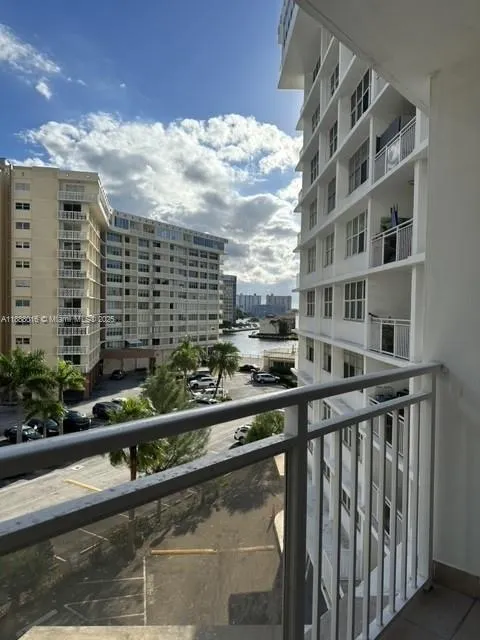 1801 S Ocean Dr, #541