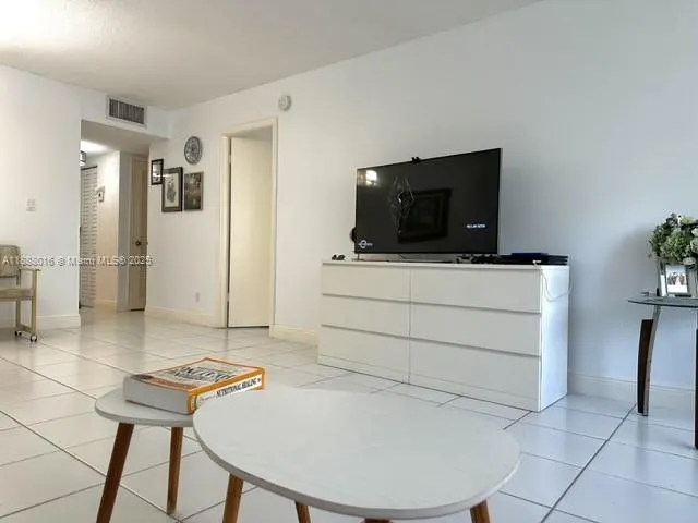 1801 S Ocean Dr, #541