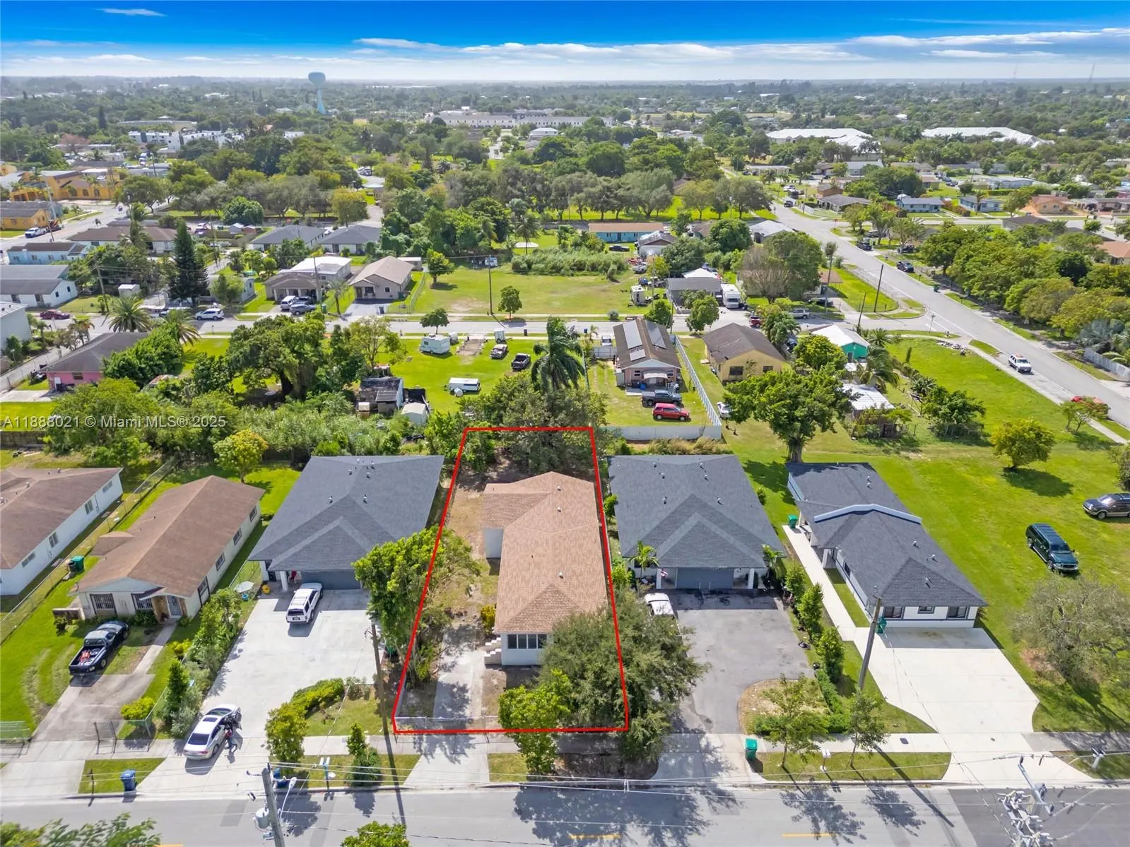 667 NW 14th St
