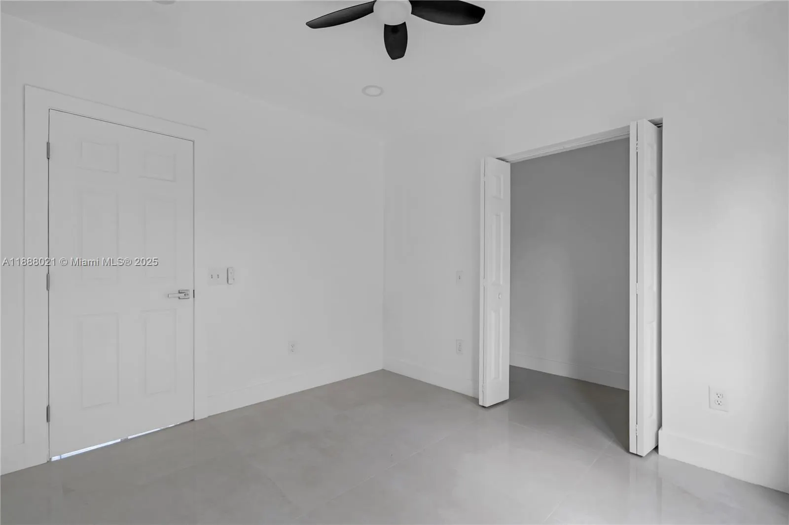 667 NW 14th St