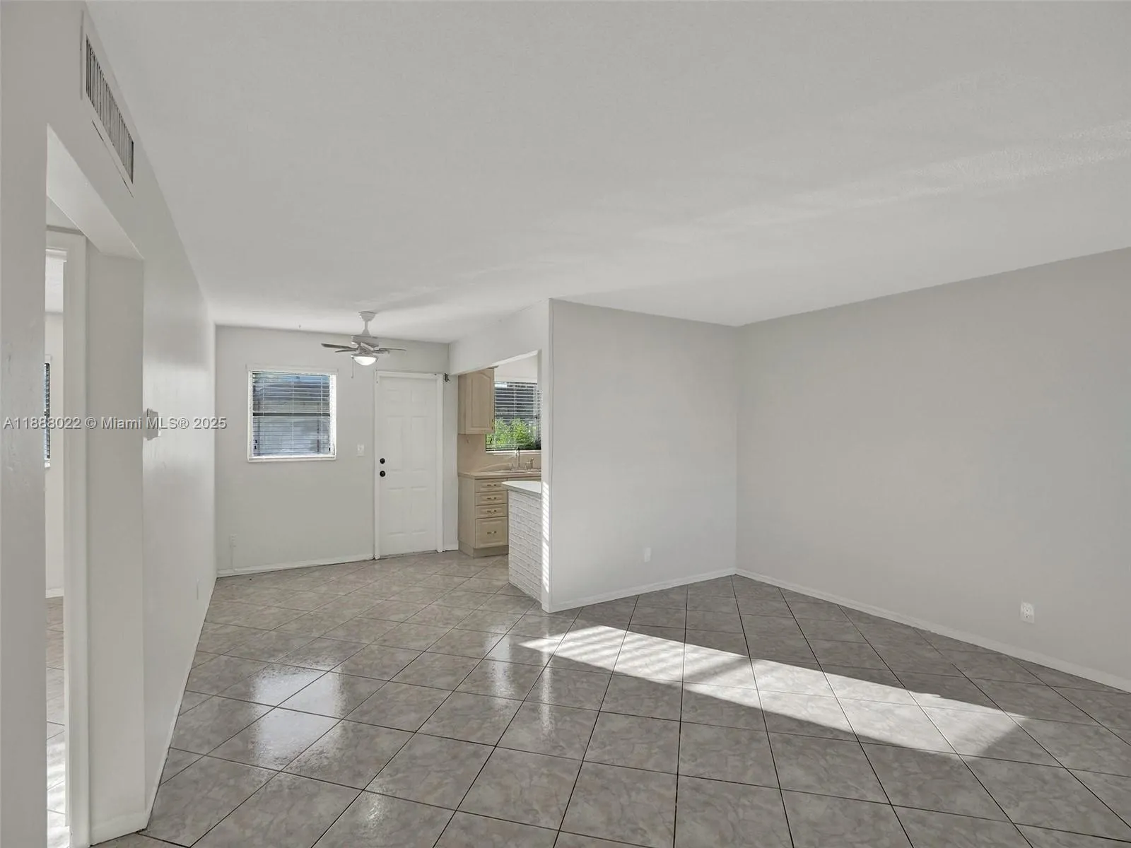 5112 Hollywood Blvd, #7