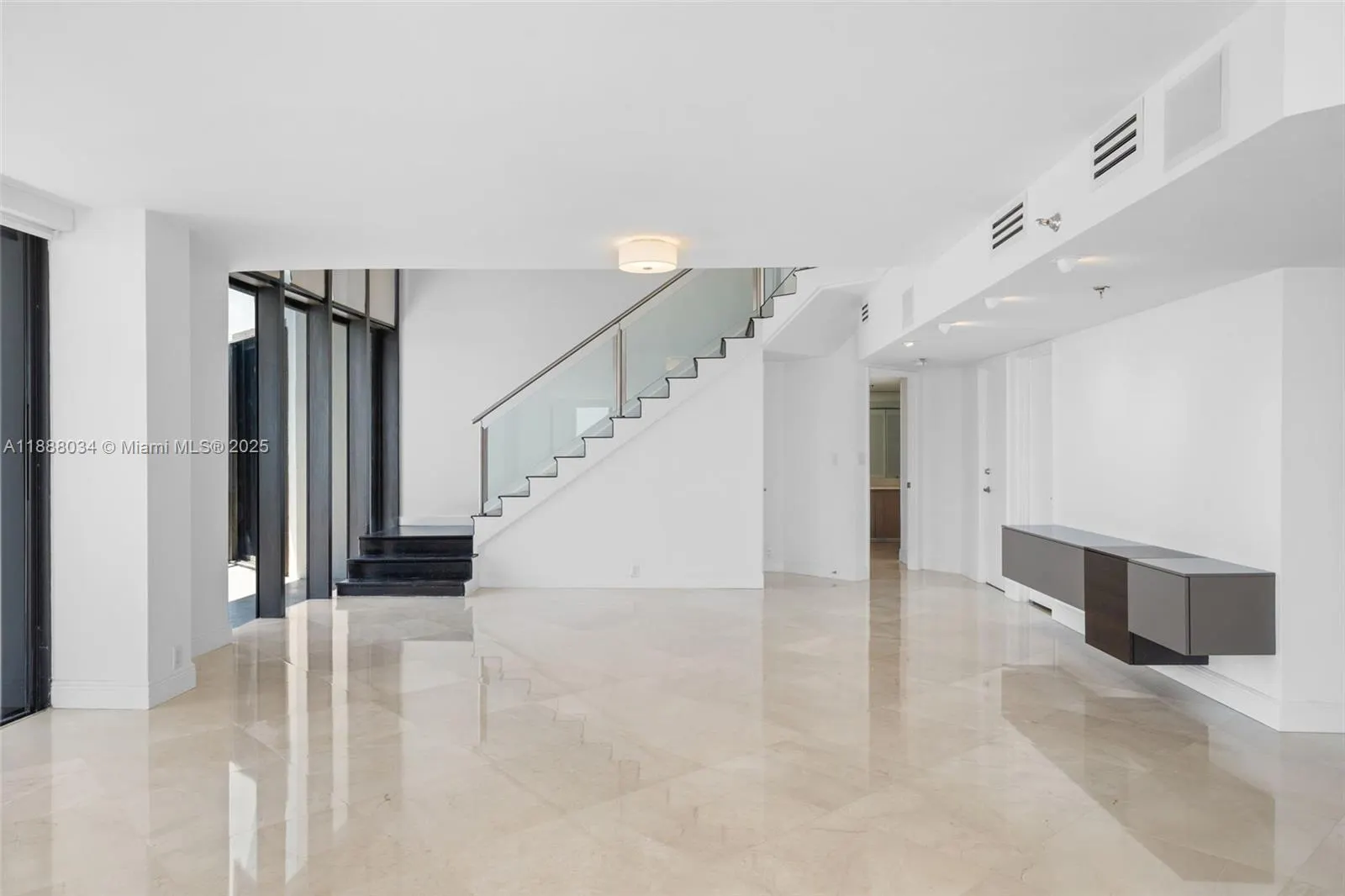 520 Brickell Key Drive, #UPH-03