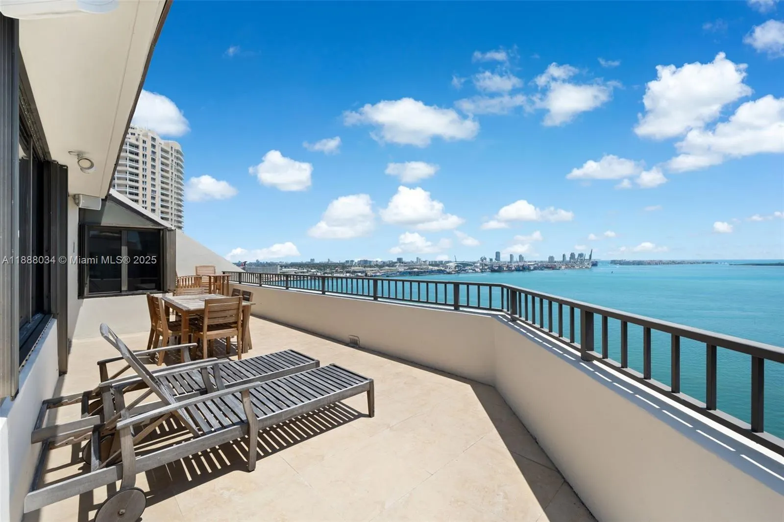 520 Brickell Key Drive, #UPH-03