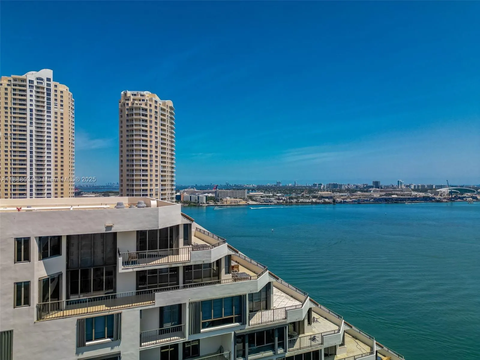 520 Brickell Key Drive, #UPH-03