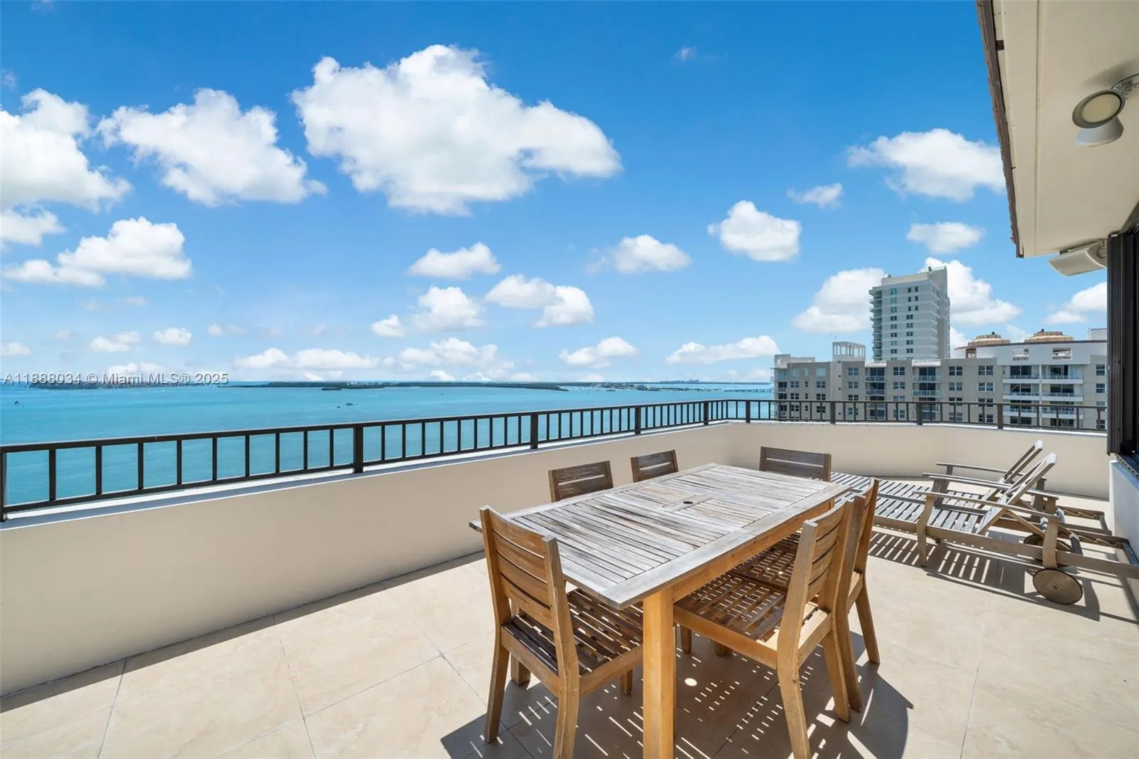520 Brickell Key Drive, #UPH-03