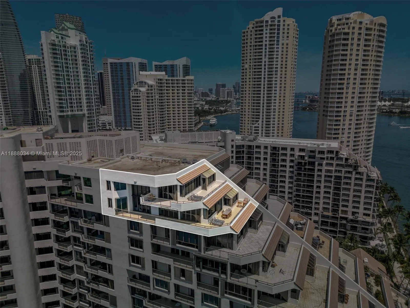 520 Brickell Key Drive, #UPH-03