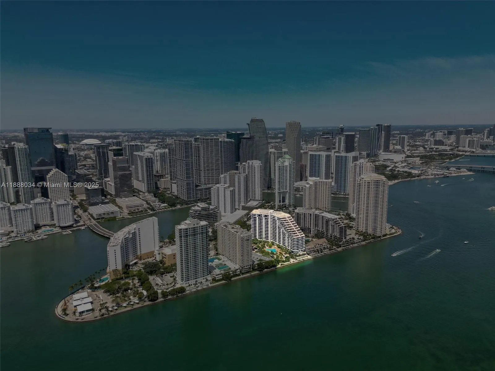520 Brickell Key Drive, #UPH-03