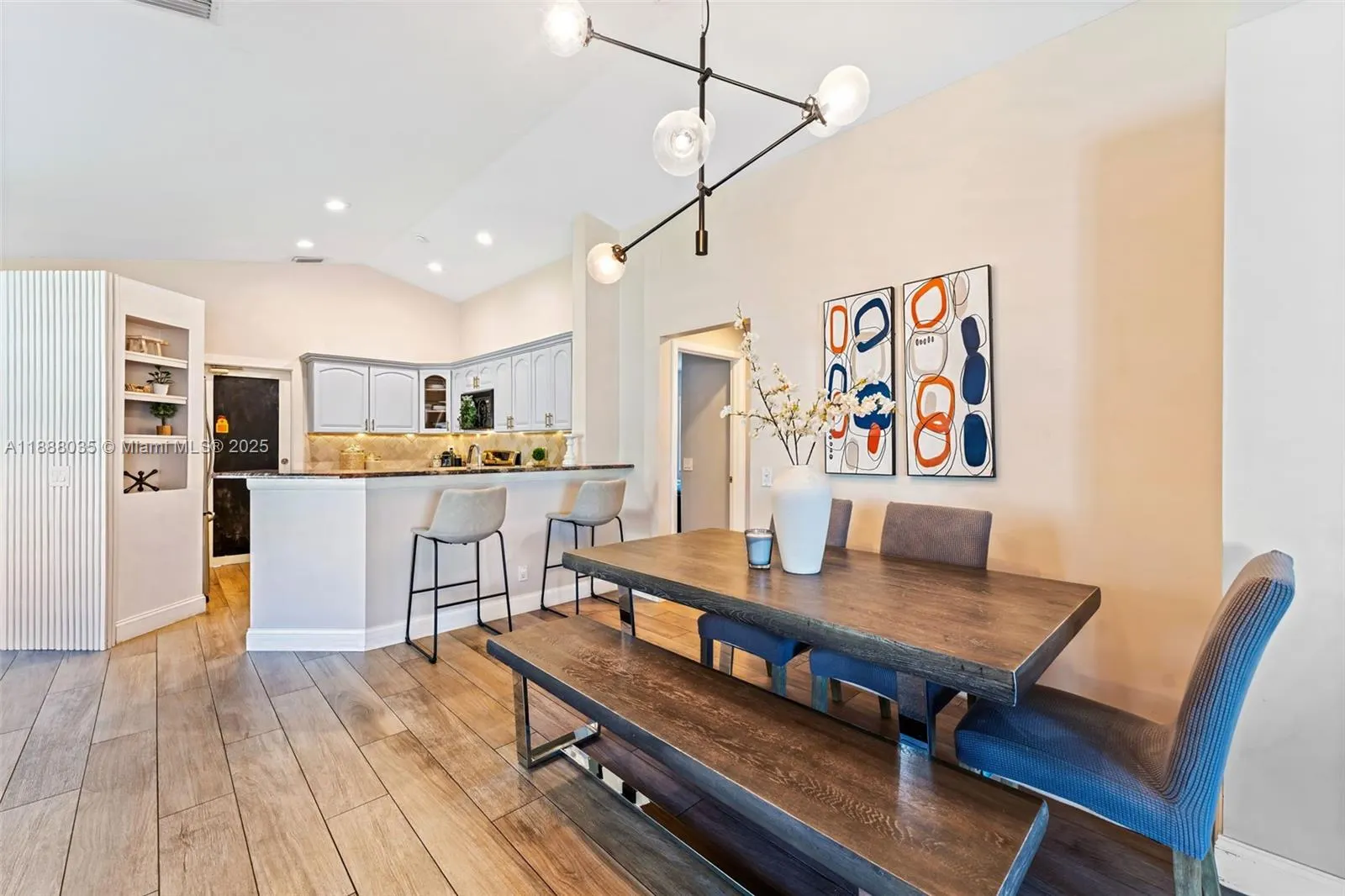 1536 Salerno Cir