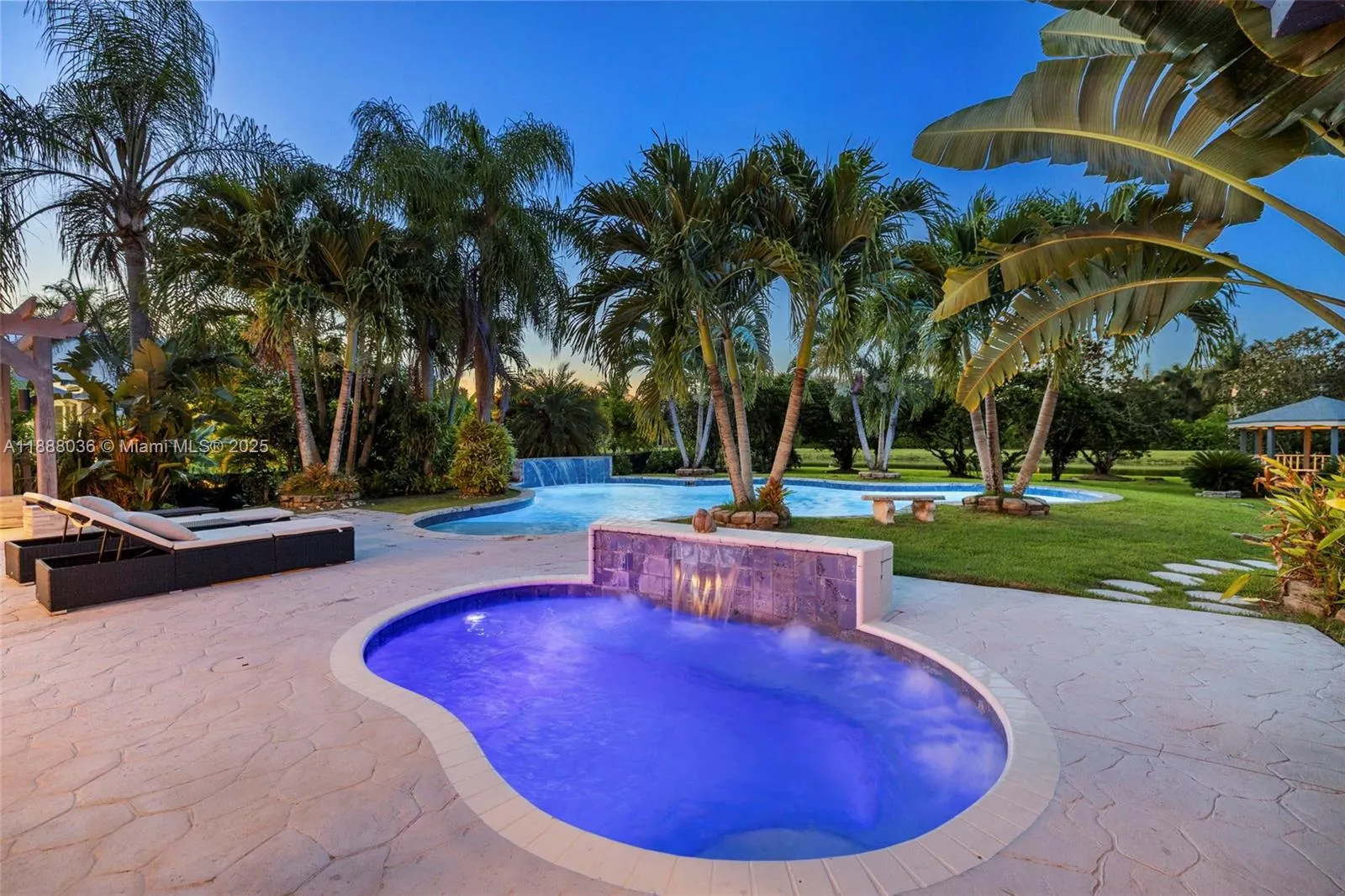 12555 SW 34th Pl