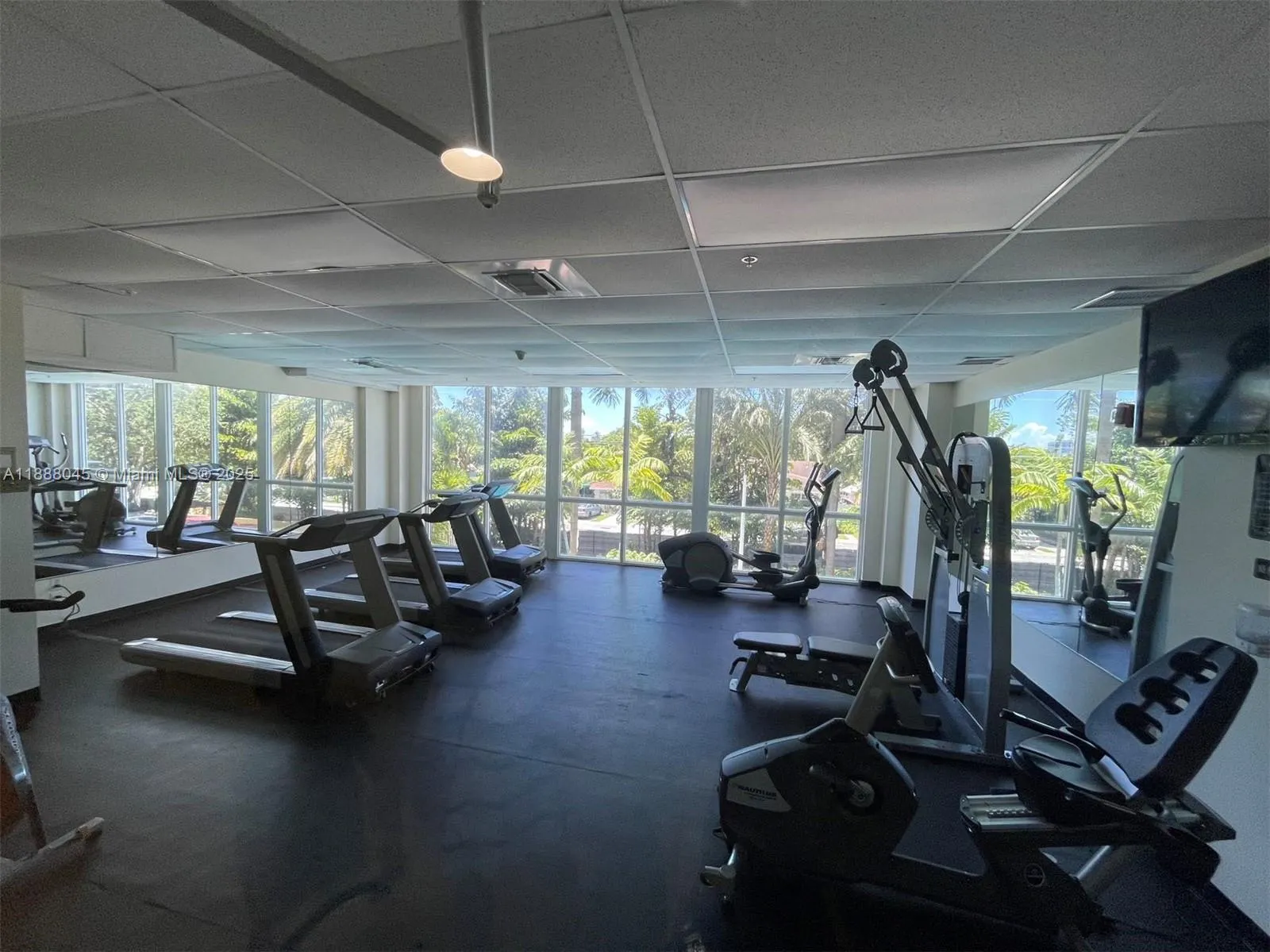 3500 Coral Way, #813