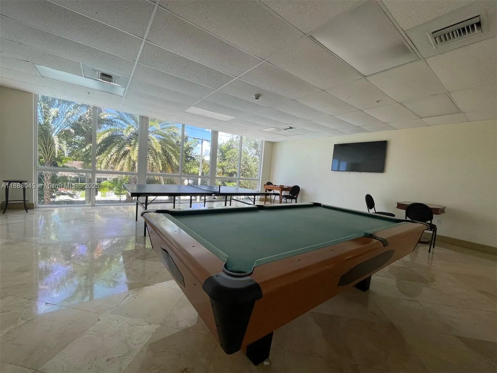 3500 Coral Way, #813