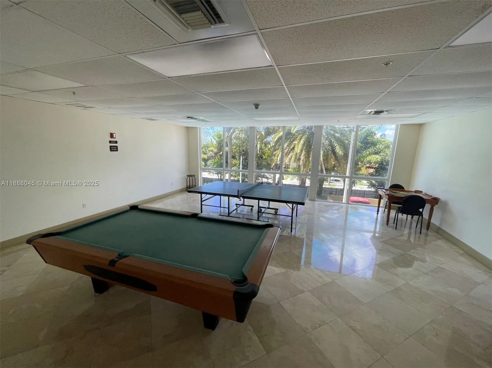 3500 Coral Way, #813