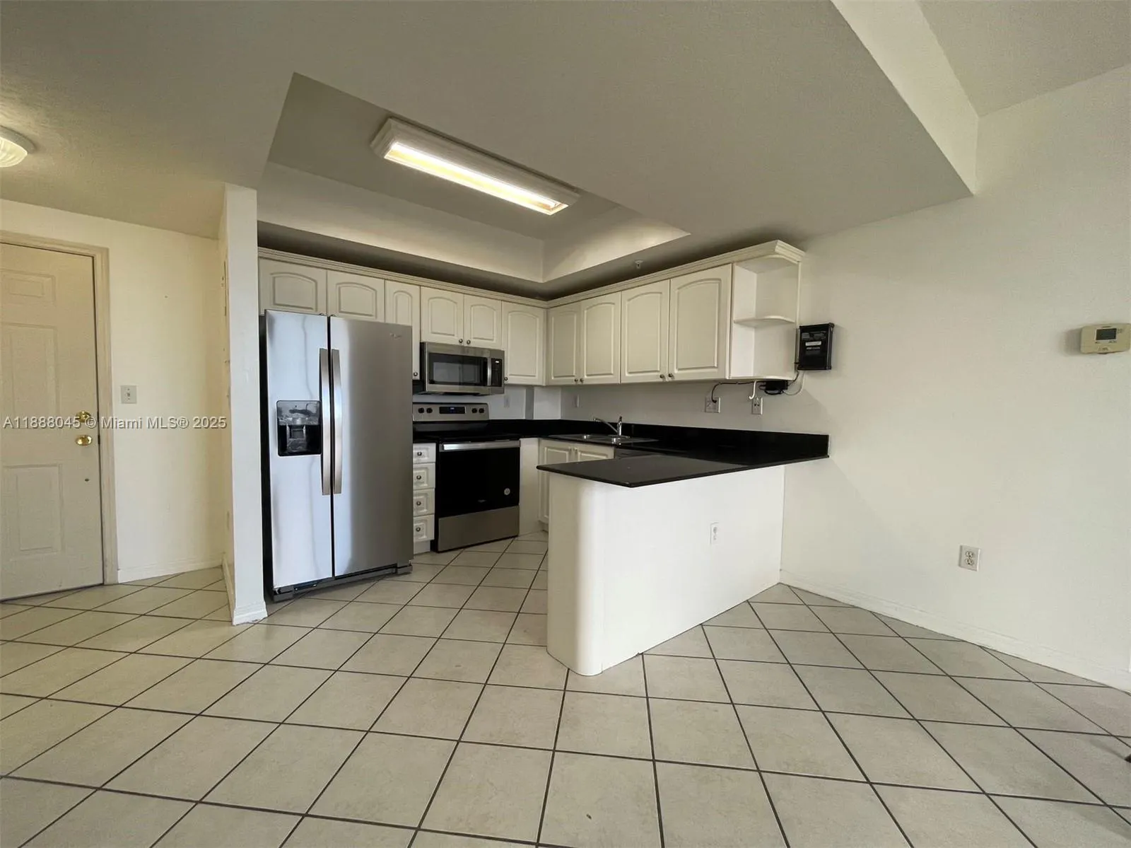 3500 Coral Way, #813