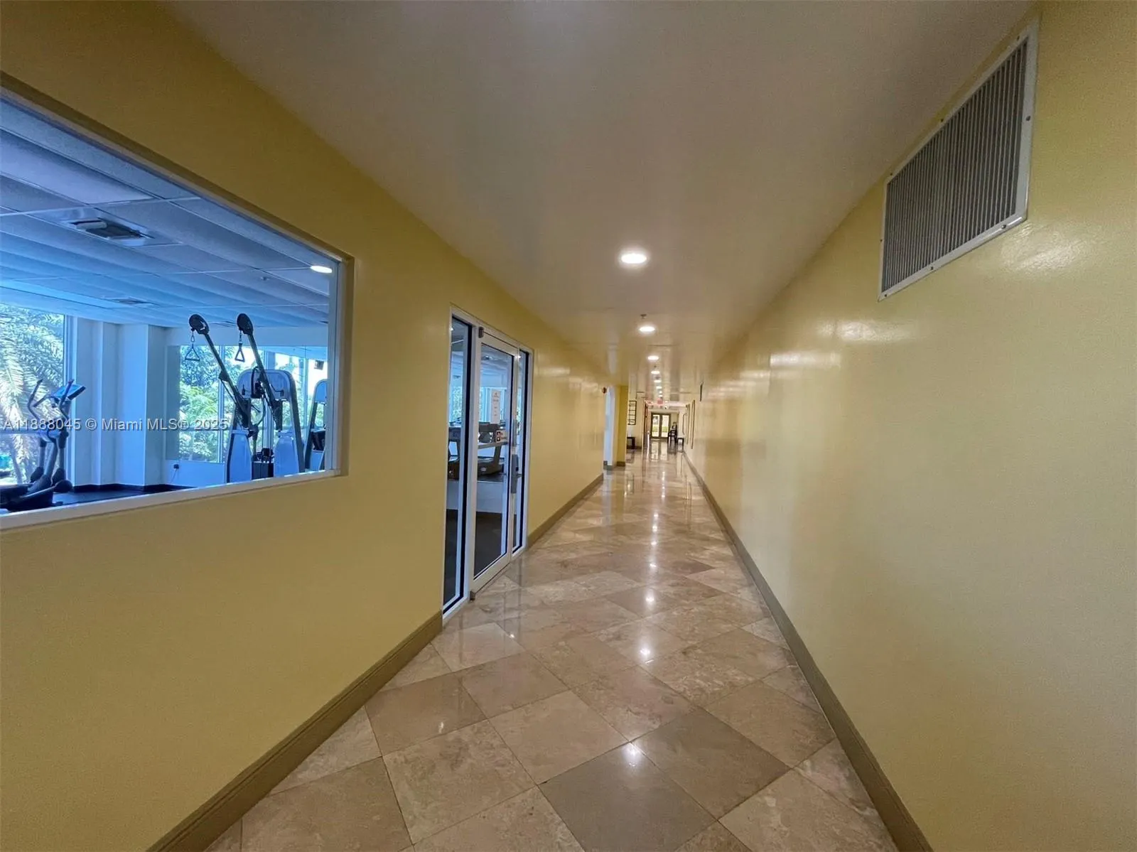 3500 Coral Way, #813