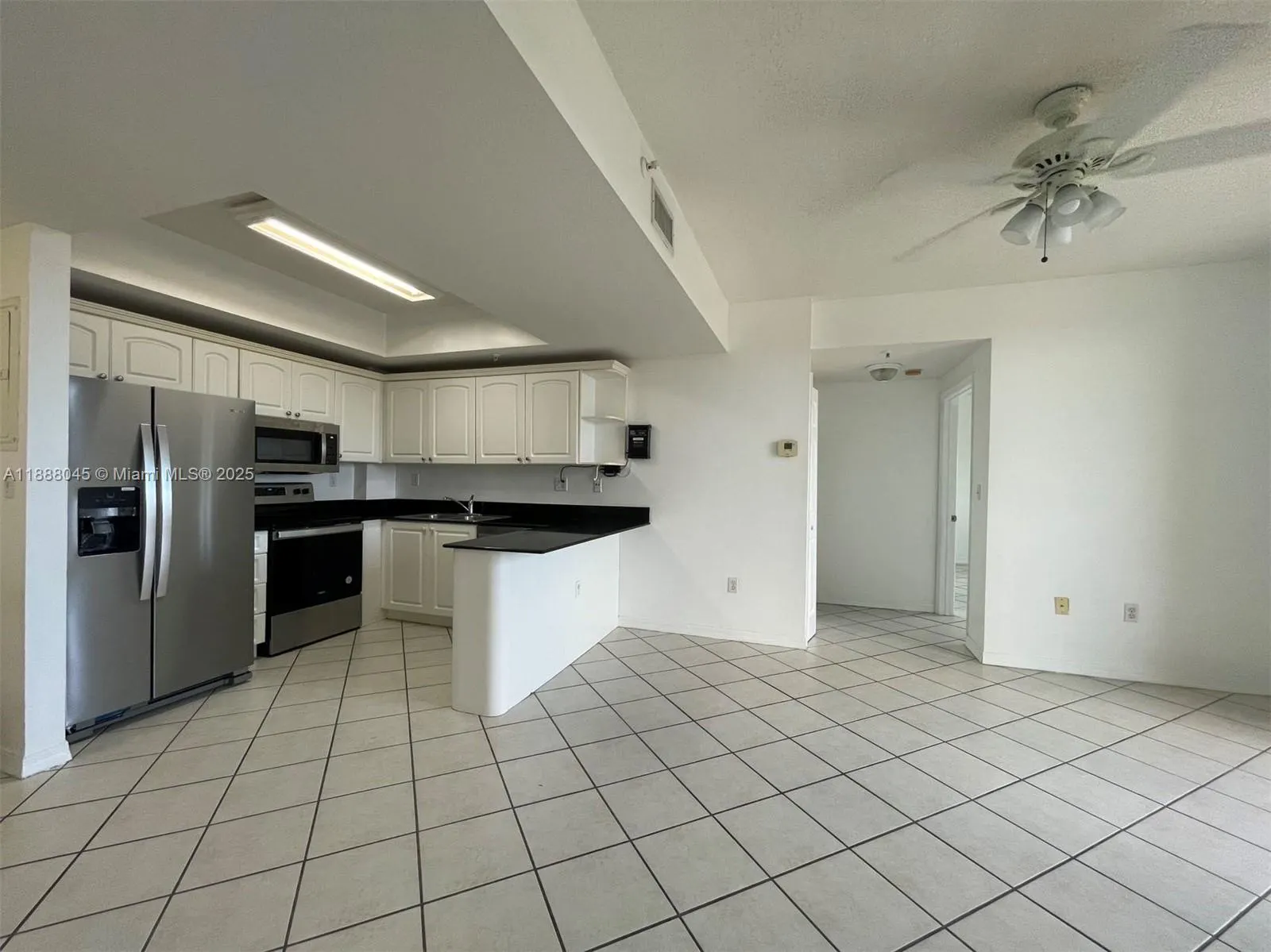 3500 Coral Way, #813