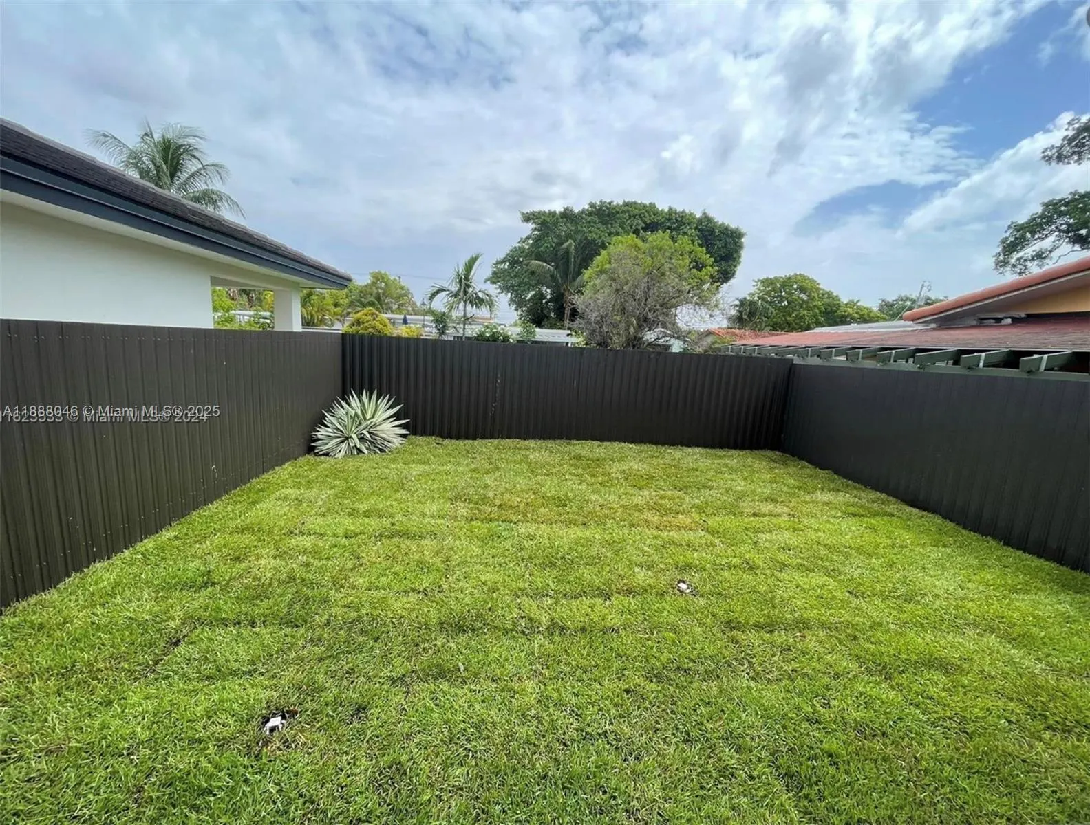 6329 SW 23rd St, #6329