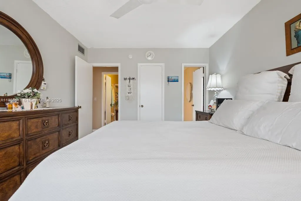 400 S Cypress Rd, #424