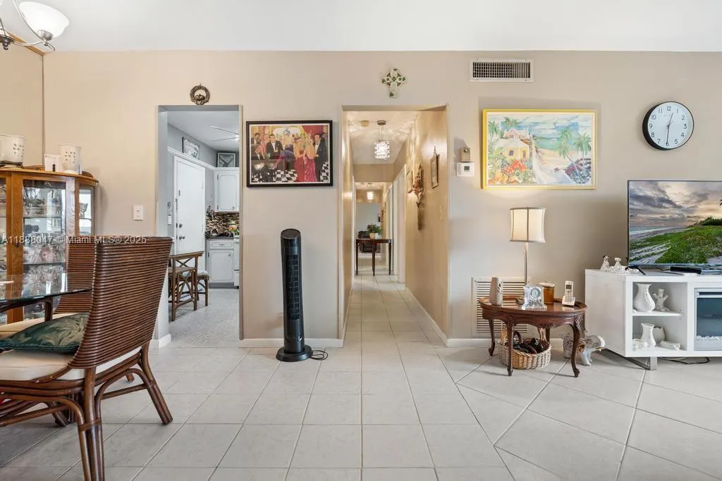 400 S Cypress Rd, #424