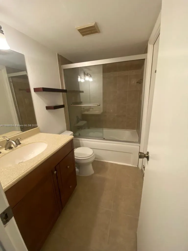 3720 N Pine Island Rd, #431