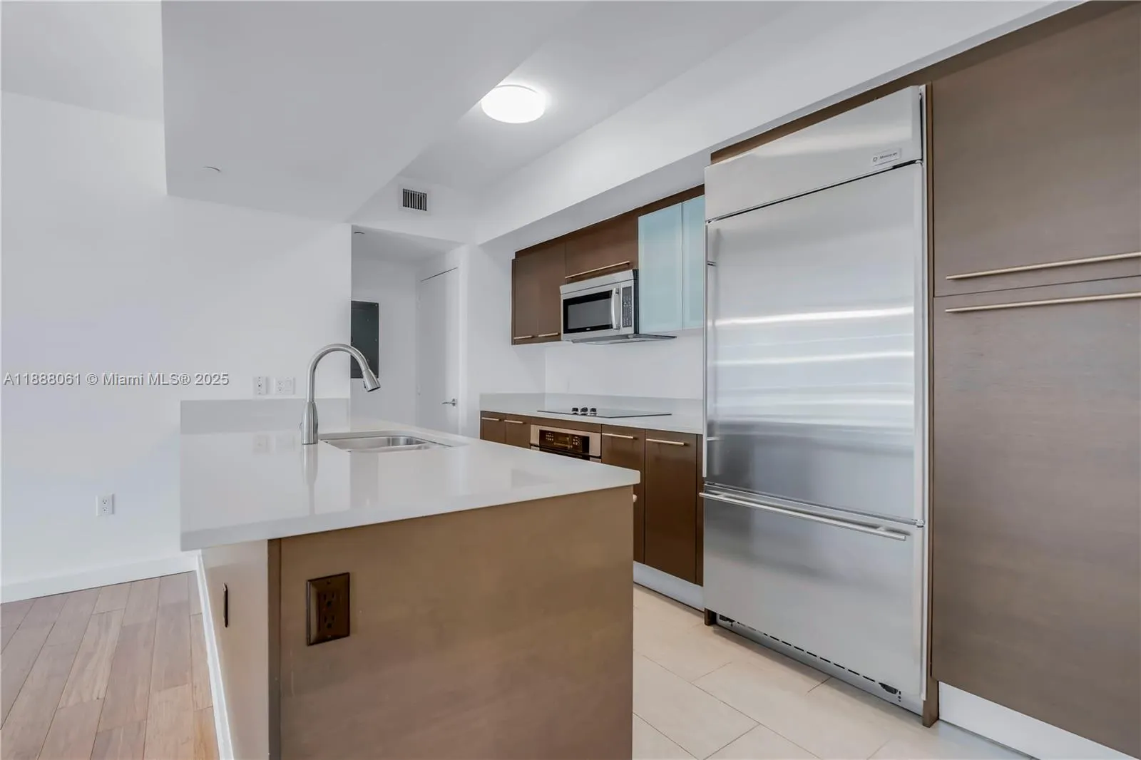 55 SE 6th St, #3503