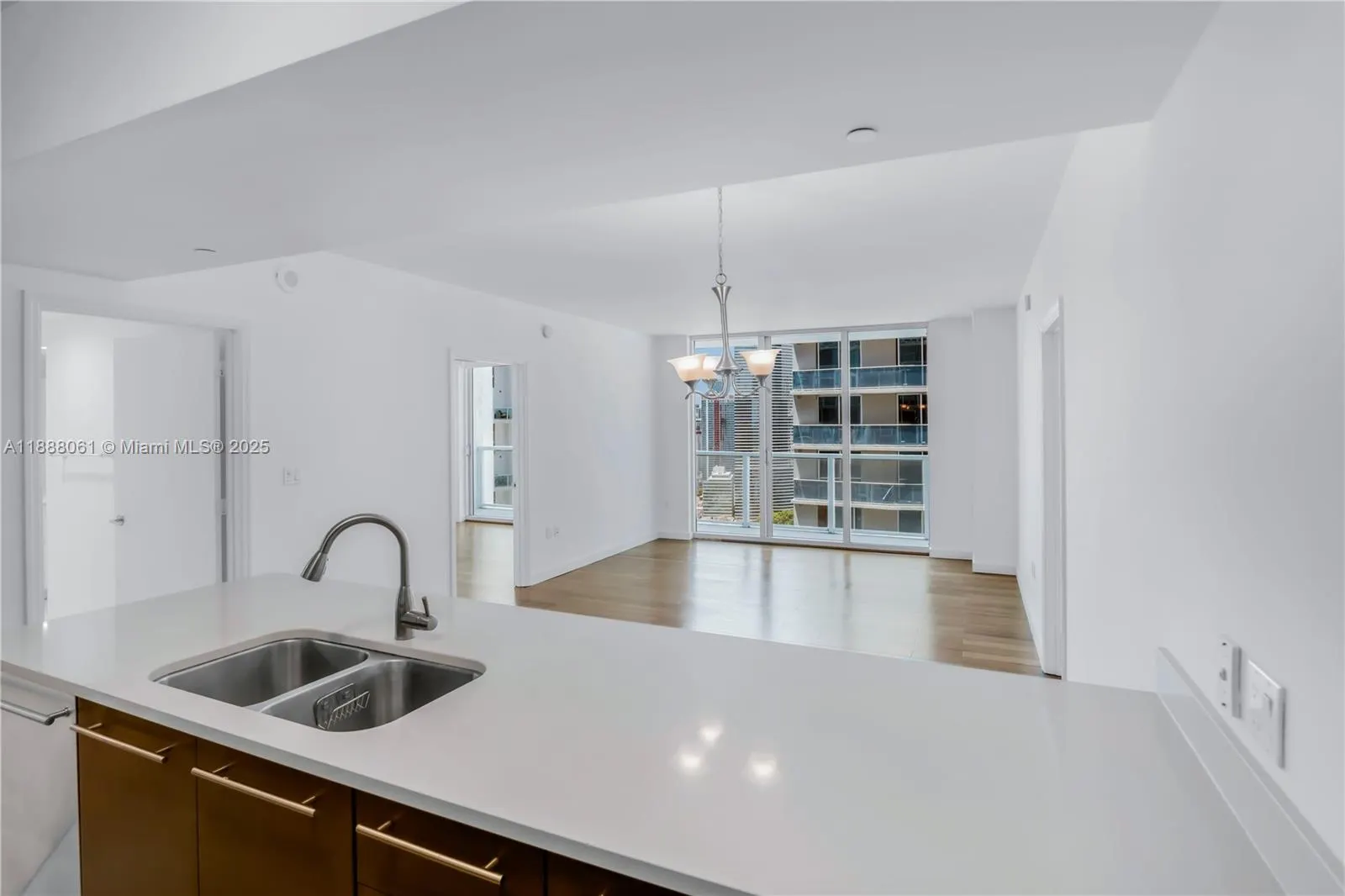 55 SE 6th St, #3503