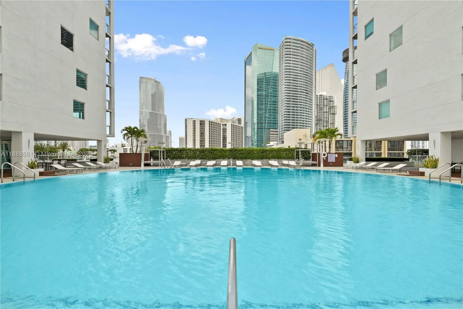 55 SE 6th St, #3503