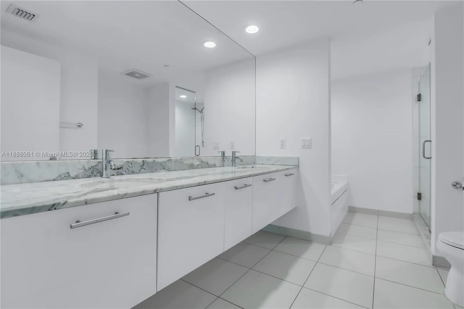 55 SE 6th St, #3503