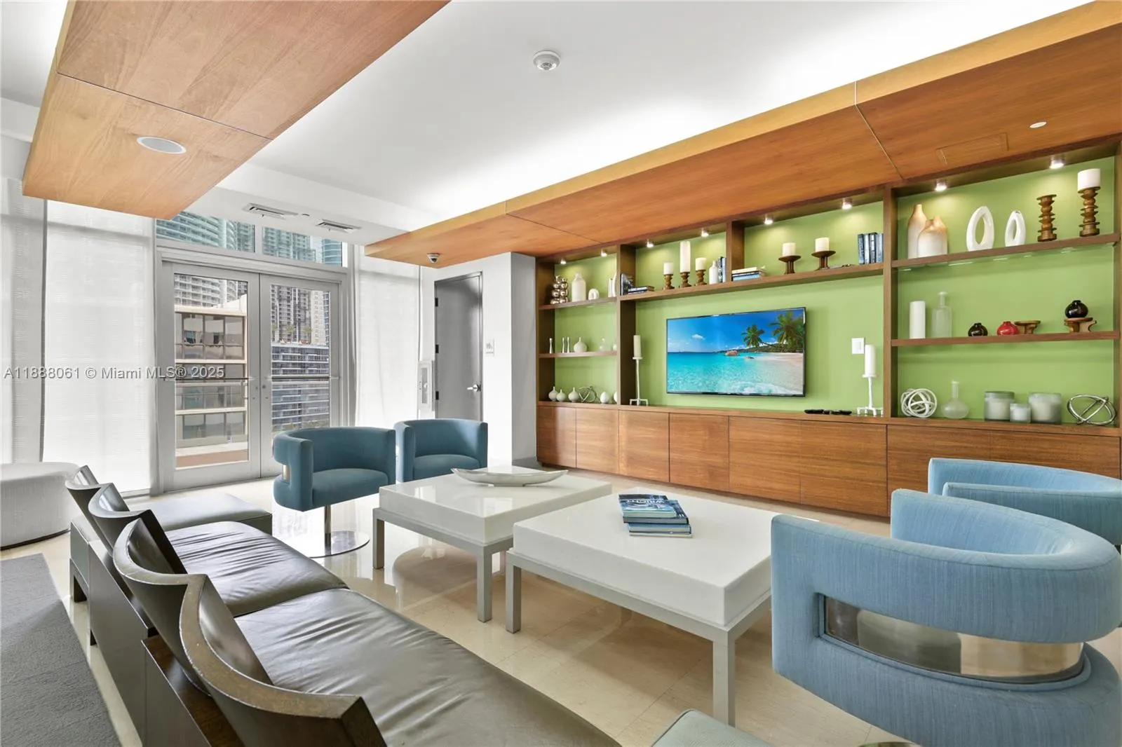 55 SE 6th St, #3503
