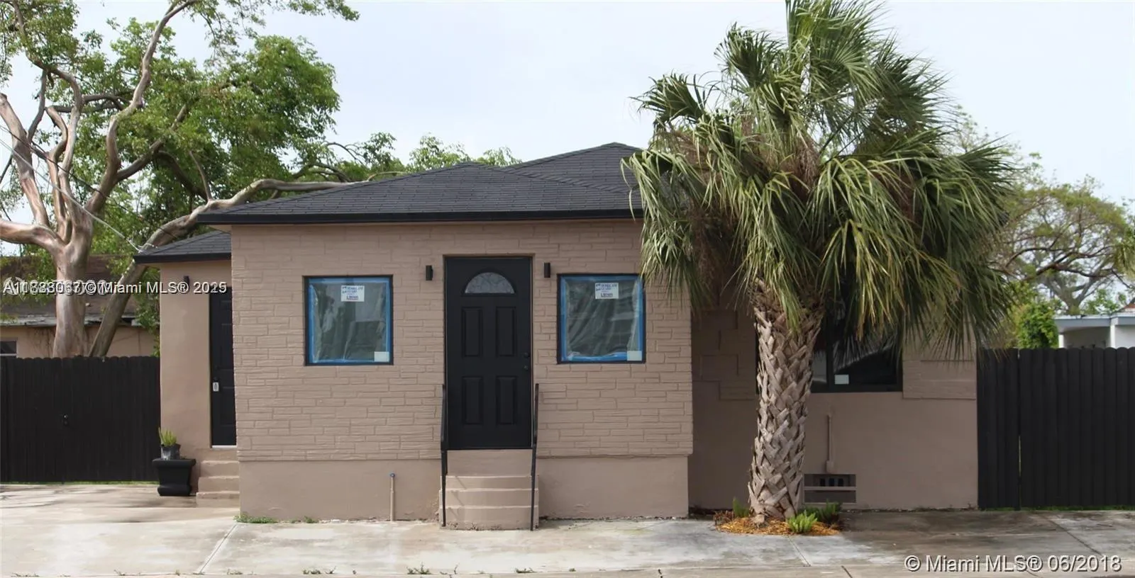 107 W Pembroke Rd