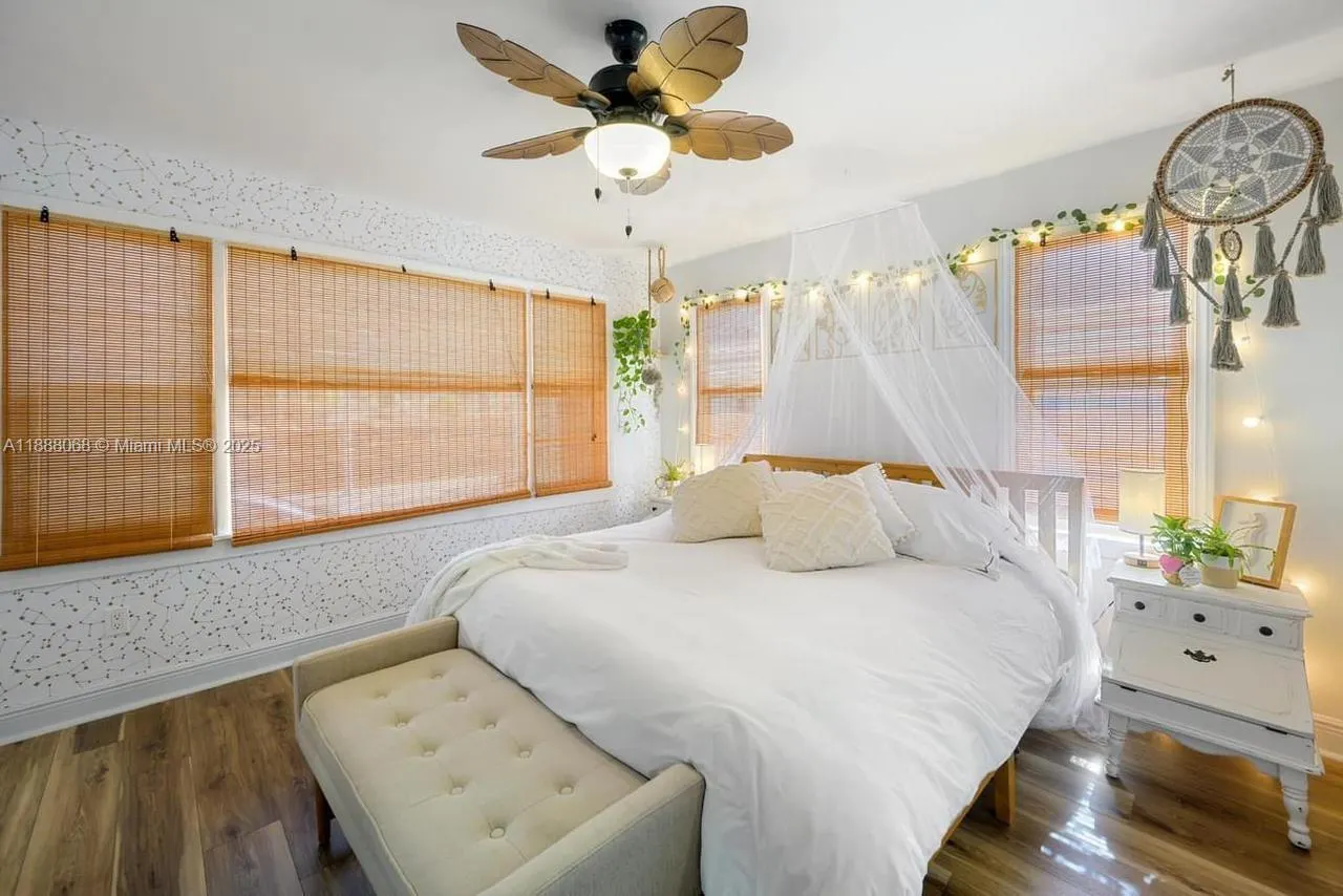 314 New Hampshire St, #23